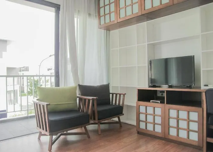 Charming 8 * Hạ Long