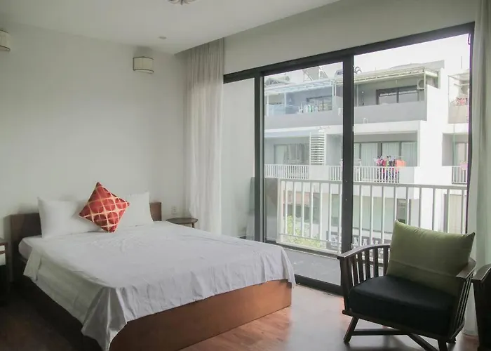 Căn hộ Charming 8 *